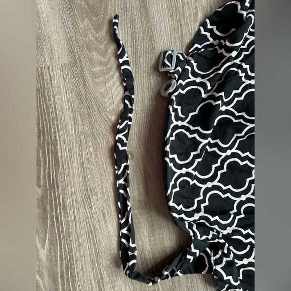Boppy Breastfeeding Cover - Picture 5 of 7